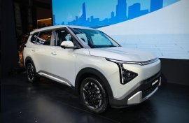 All New Carens Temani Mobilitas Hearts2Hearts di Event Fan Meeting Jakarta